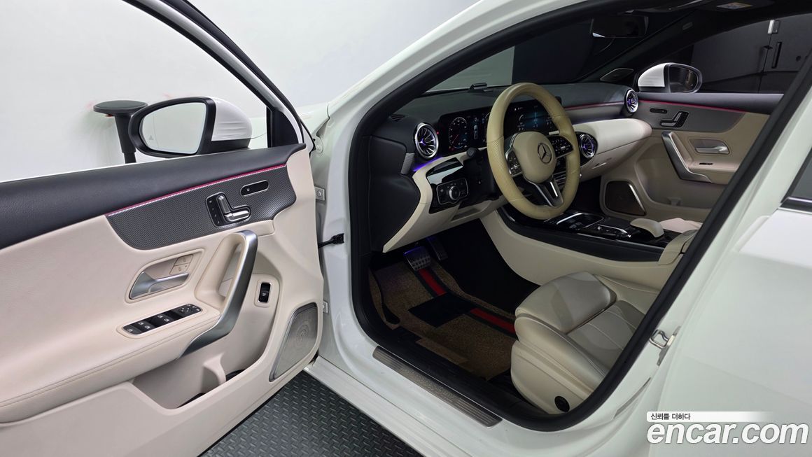 Mercedes-Benz A-Class 2023