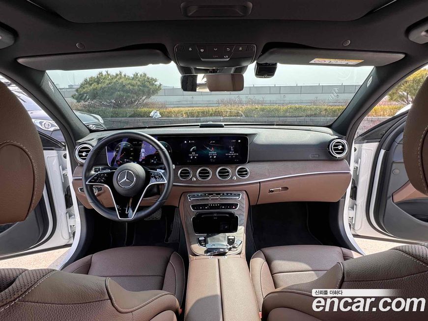 Mercedes-Benz E-Class 2022