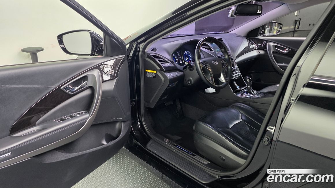 Hyundai Grandeur 2016