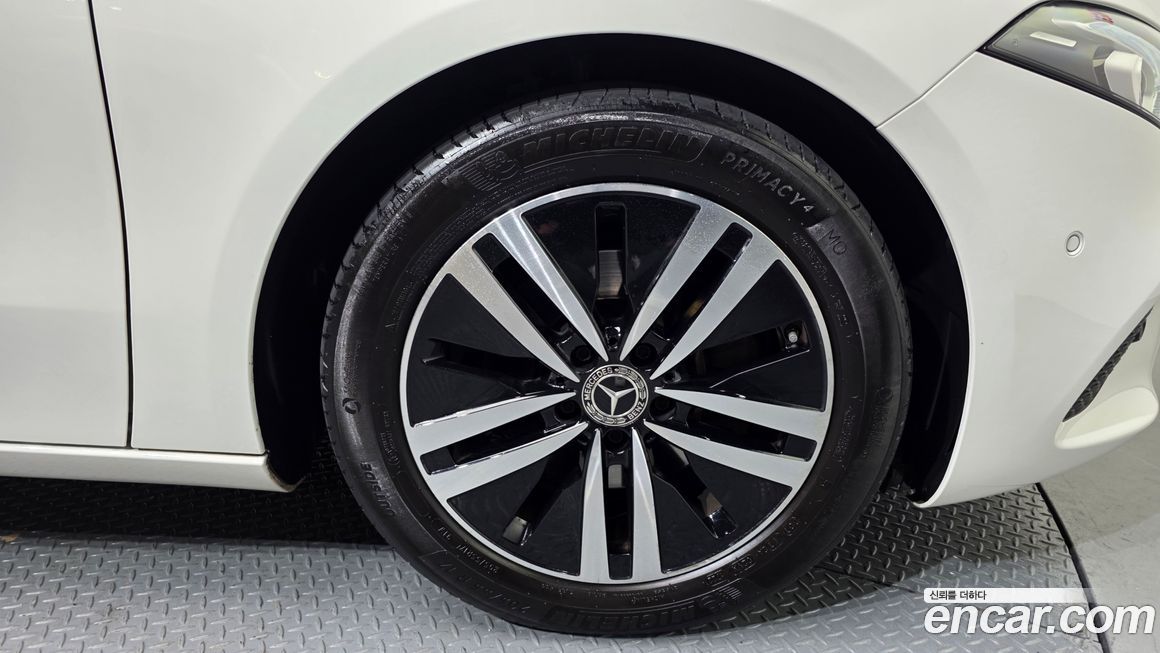 Mercedes-Benz A-Class 2023