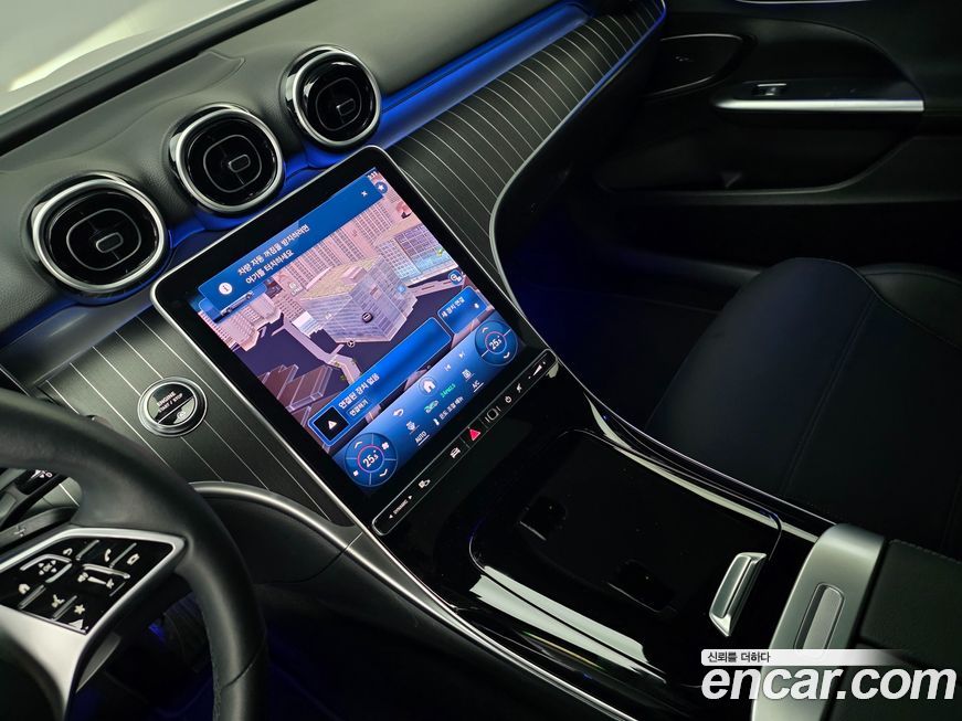 Mercedes-Benz C-Class 2024