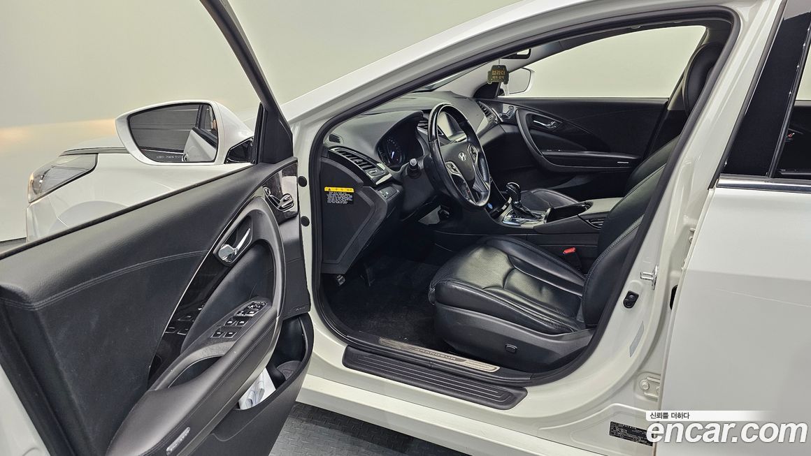 Hyundai Grandeur 2016