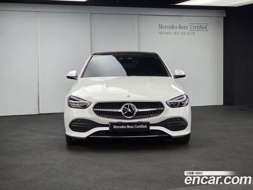 Mercedes-Benz C-Class 2024