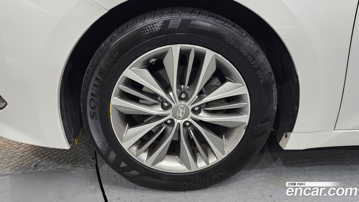 Hyundai Grandeur 2016