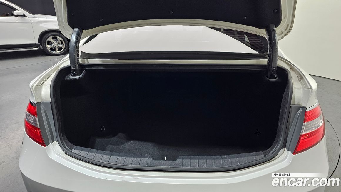 Hyundai Grandeur 2016