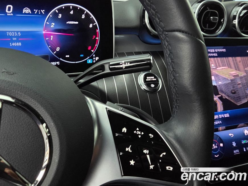 Mercedes-Benz C-Class 2024