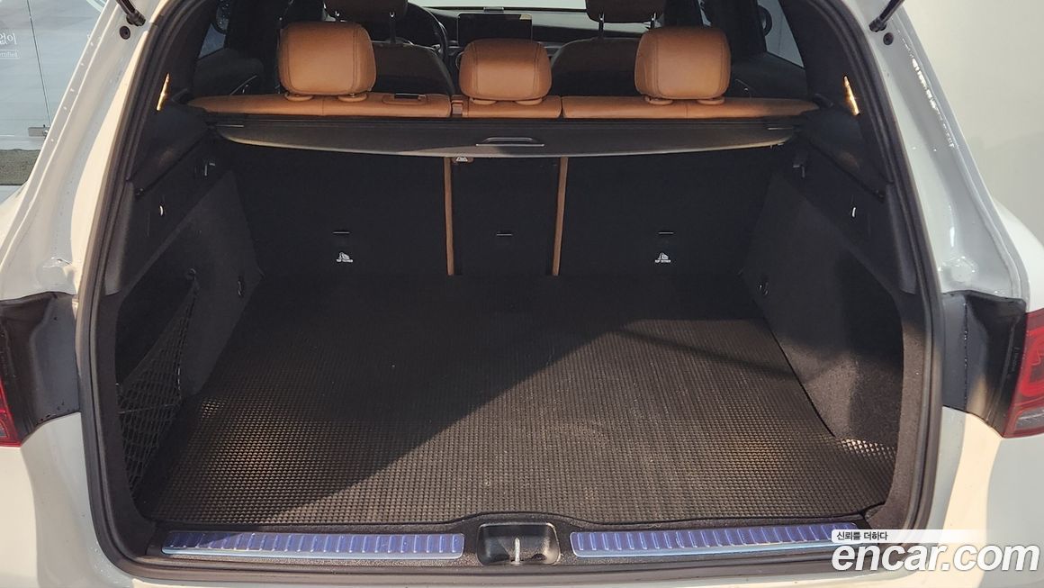 Mercedes-Benz GLC-Class 2022