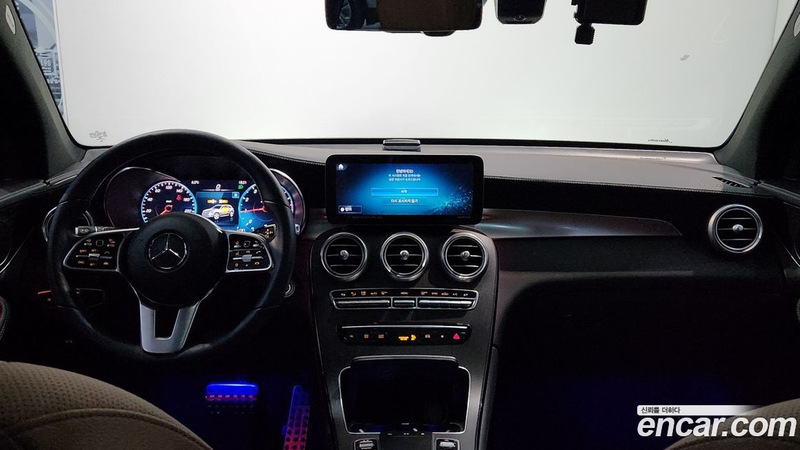 Mercedes-Benz GLC-Class 2022