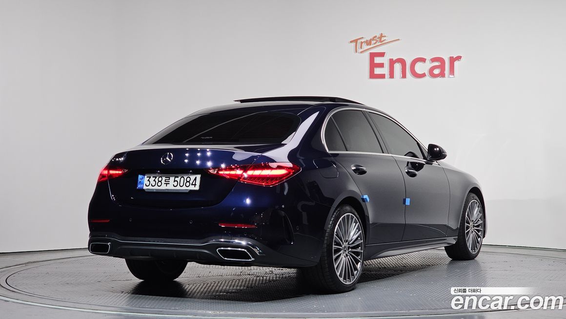 Mercedes-Benz C-Class 2022