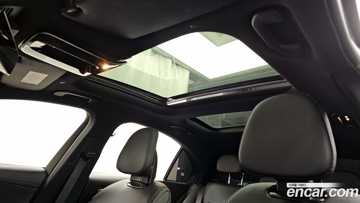 Mercedes-Benz C-Class 2022