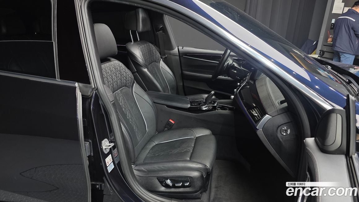 BMW Gran Turismo 2023