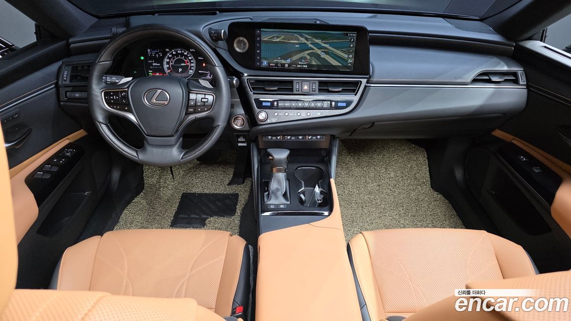 Lexus ES 2023