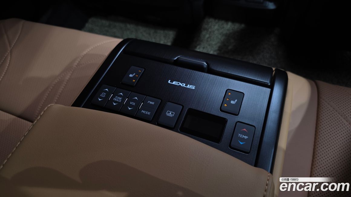 Lexus ES 2023