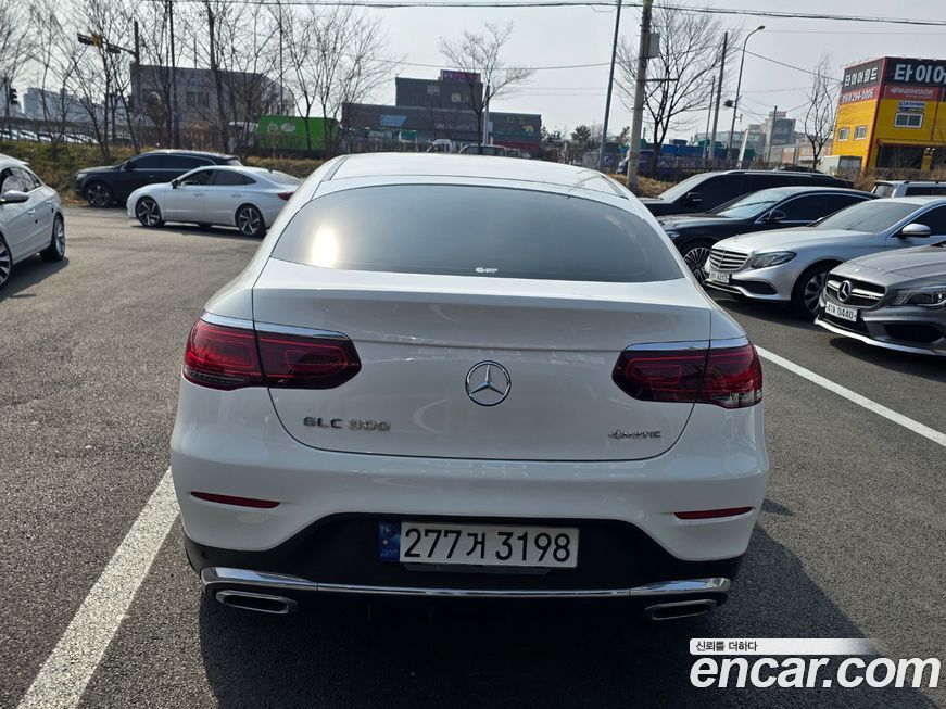 Mercedes-Benz GLC-Class 2023