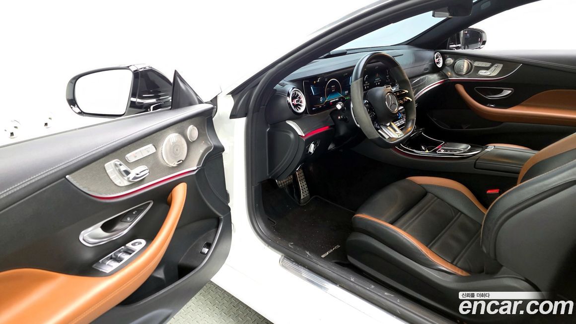 Mercedes-Benz E-Class 2022