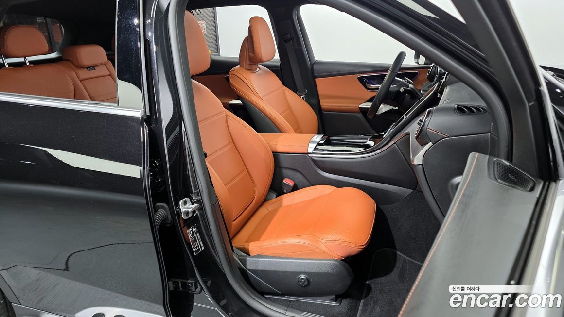 Mercedes-Benz GLC-Class 2024