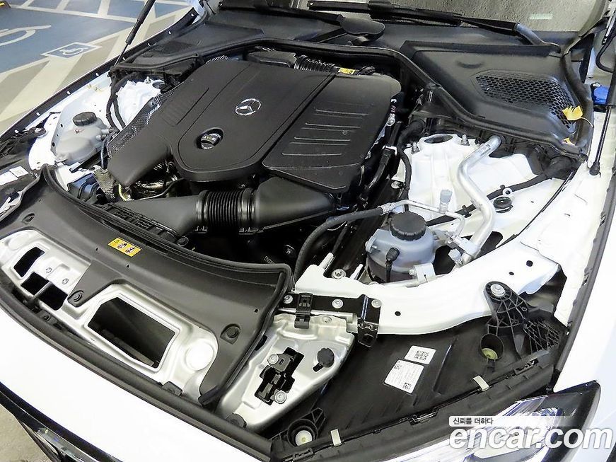 Mercedes-Benz E-Class 2025