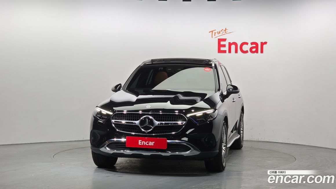 Mercedes-Benz GLC-Class 2024