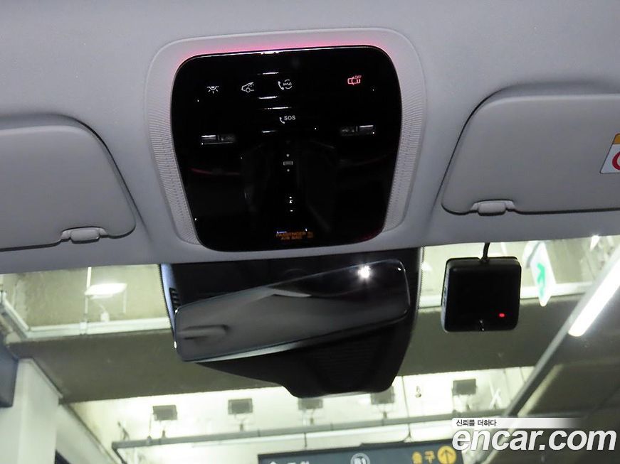 Mercedes-Benz E-Class 2025