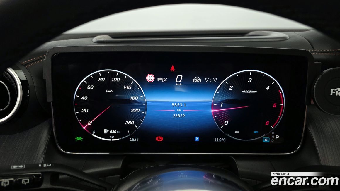 Mercedes-Benz GLC-Class 2024