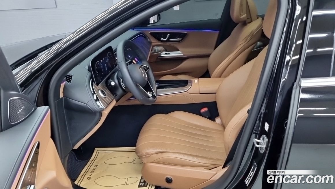 Mercedes-Benz E-Class 2024