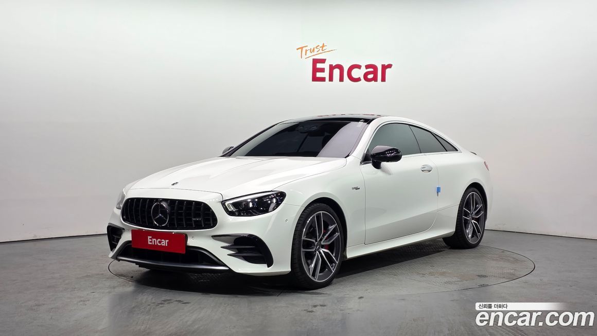 Mercedes-Benz E-Class 2022