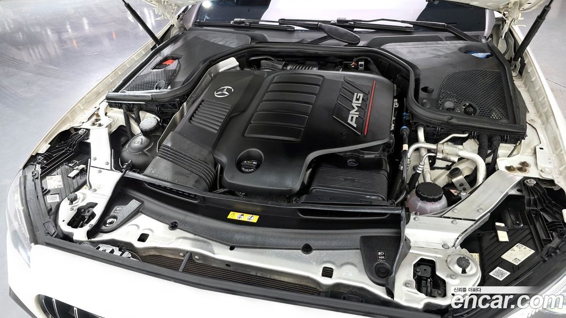 Mercedes-Benz E-Class 2022