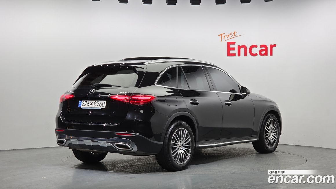 Mercedes-Benz GLC-Class 2024