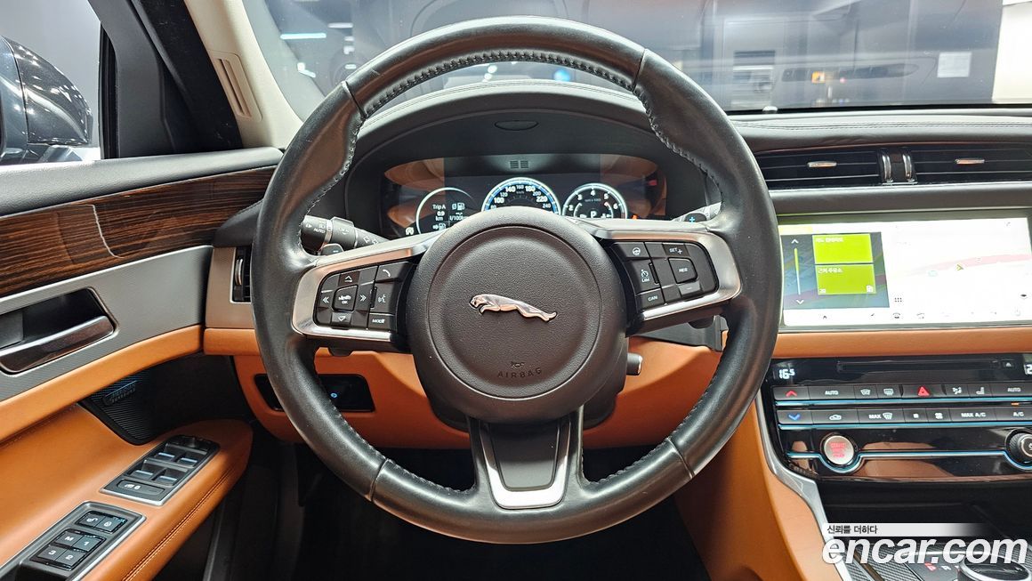 Jaguar XF 2018
