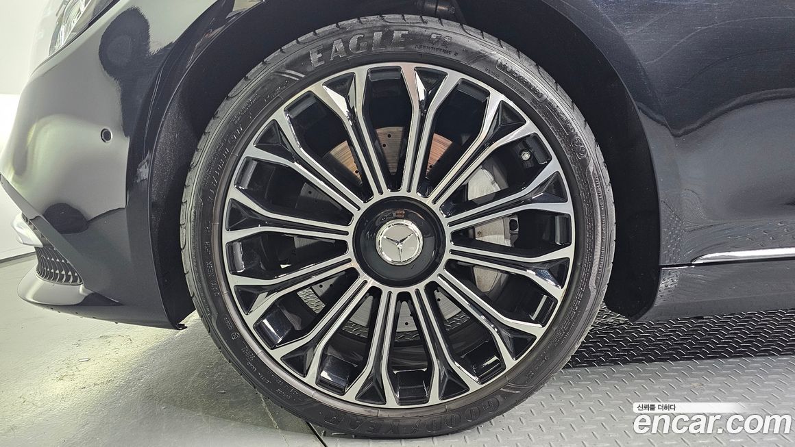 Mercedes-Benz S-Class 2020