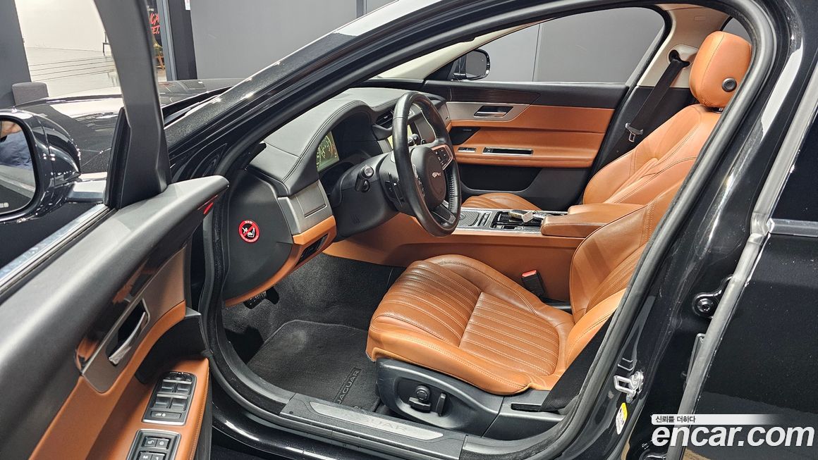 Jaguar XF 2018