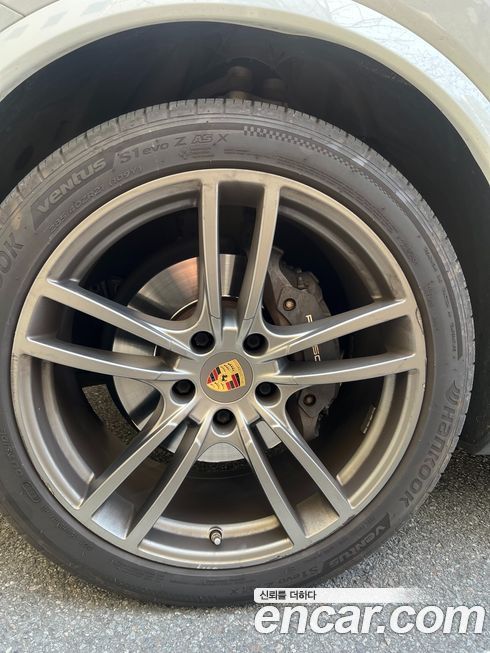 Porsche Cayenne 2020