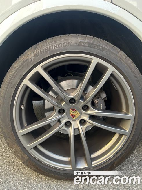 Porsche Cayenne 2020