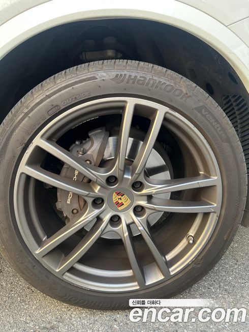 Porsche Cayenne 2020