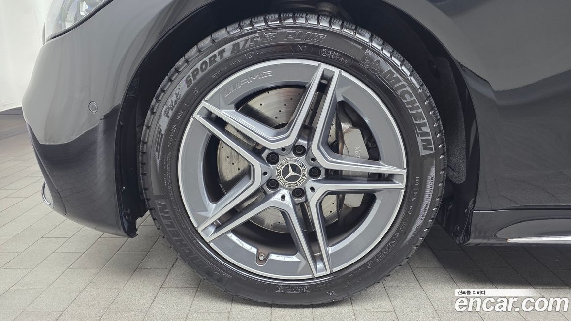 Mercedes-Benz S-Class 2021