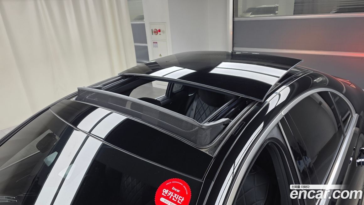 Mercedes-Benz S-Class 2021