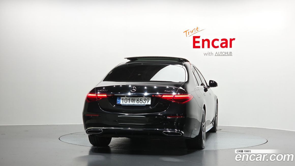 Mercedes-Benz S-Class 2021