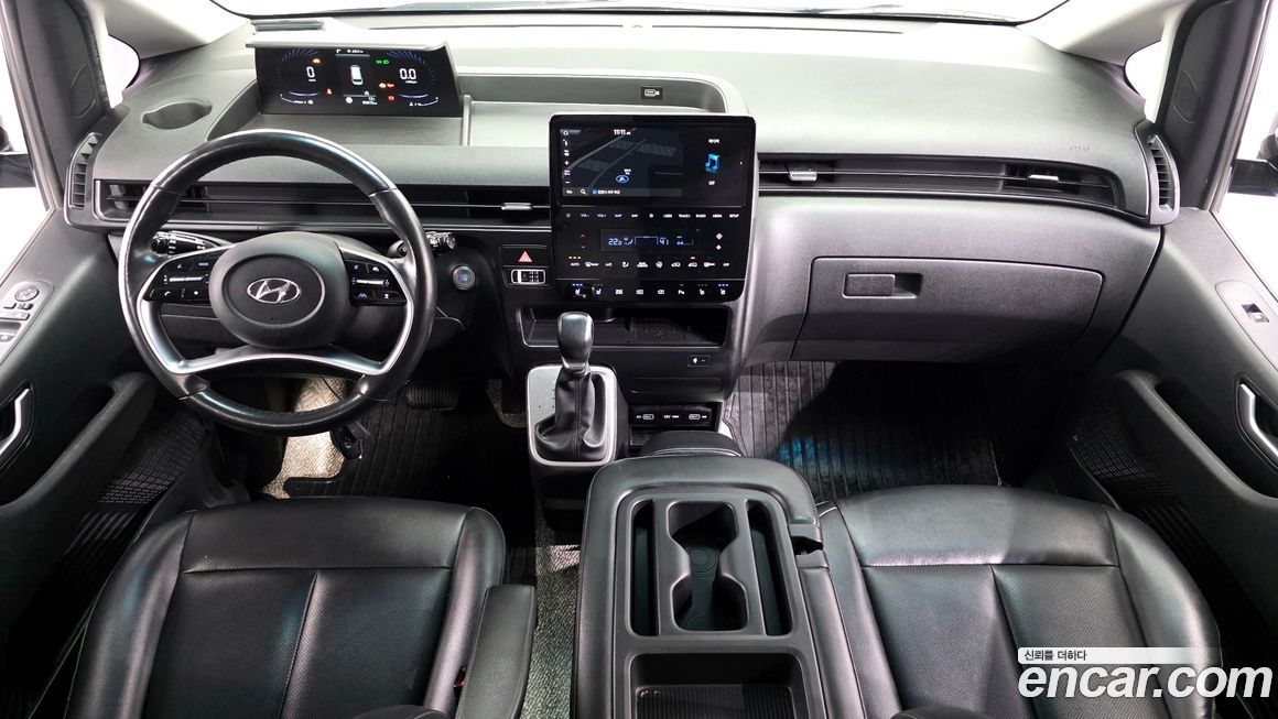 Hyundai Staria 2022