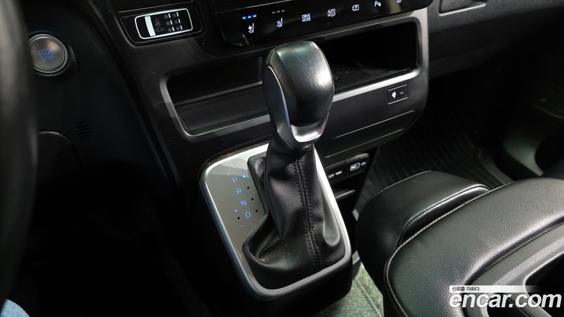 Hyundai Staria 2022