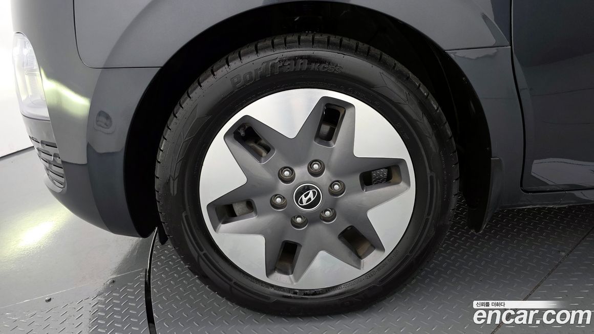 Hyundai Staria 2022