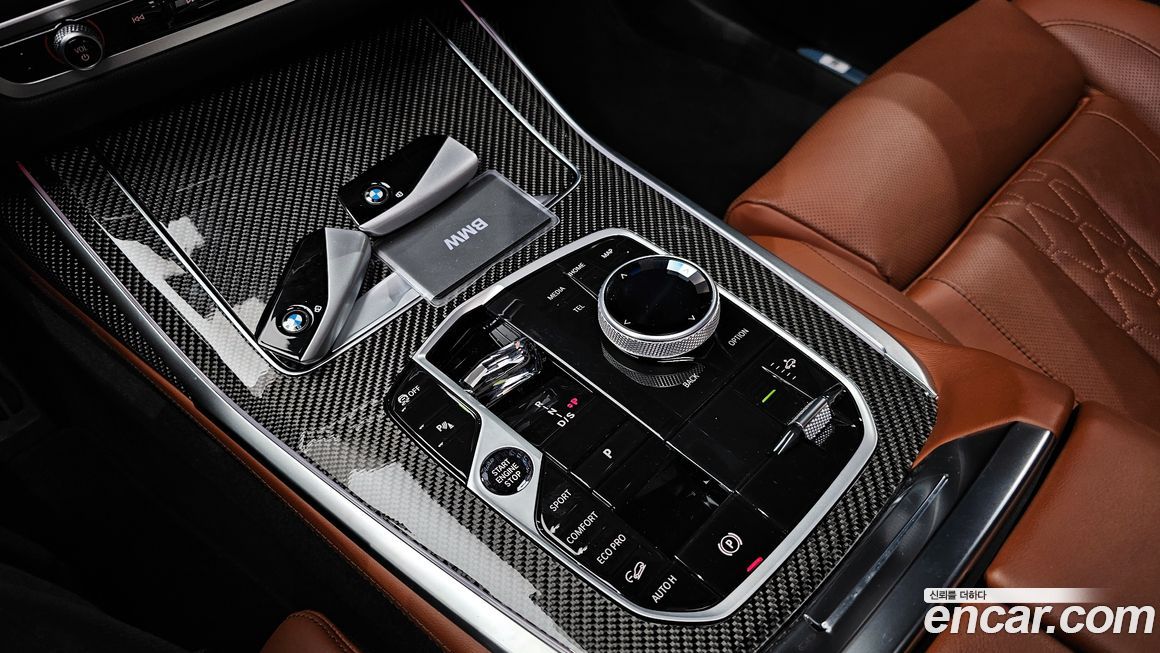 BMW X7 2025