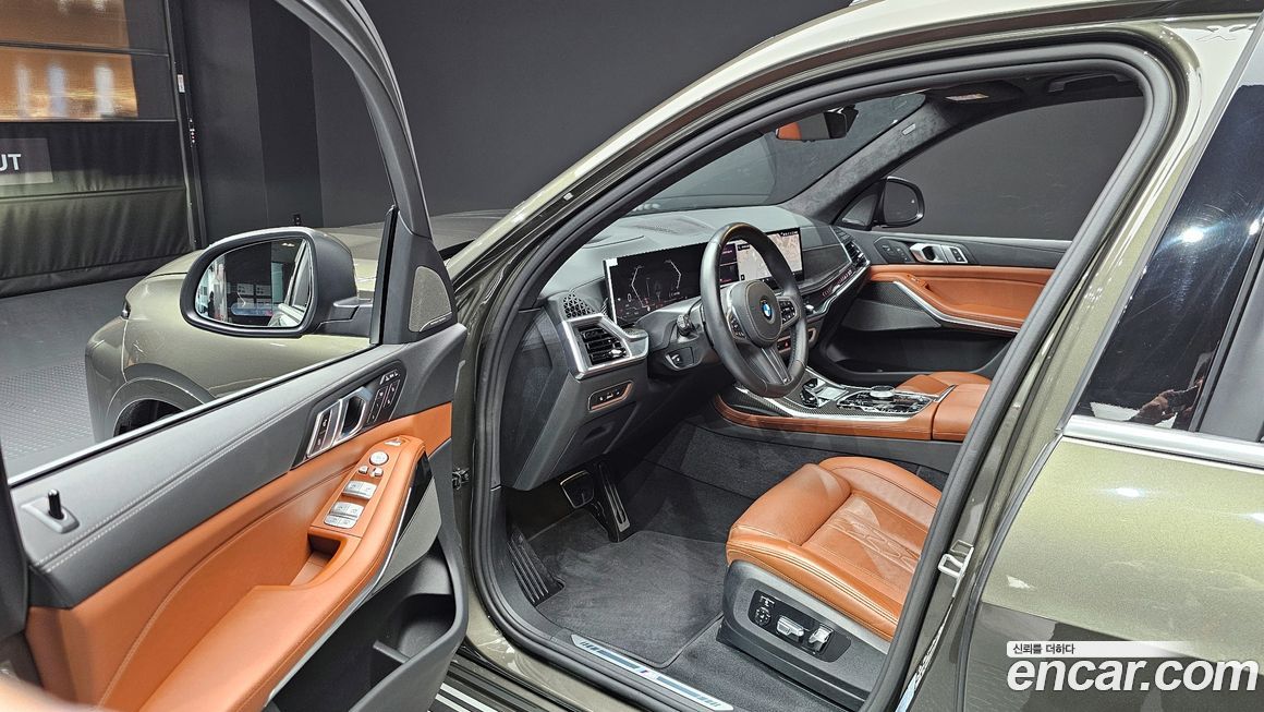 BMW X7 2025