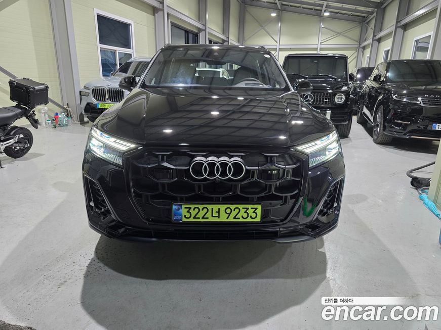 Audi Q7 2025