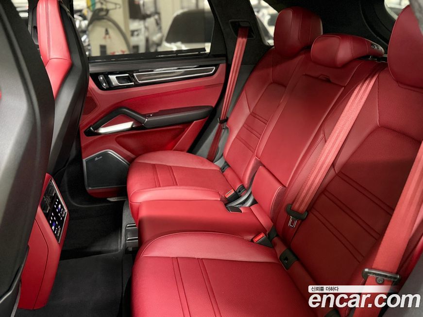 Porsche Cayenne 2022