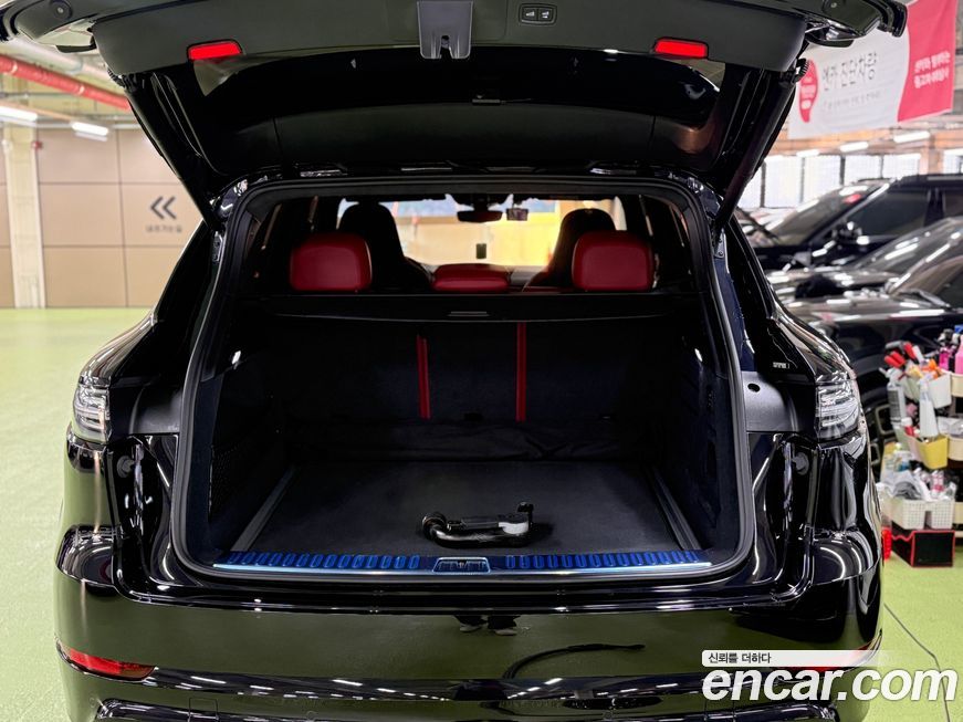 Porsche Cayenne 2022