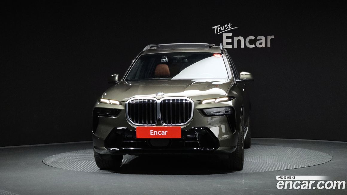 BMW X7 2025