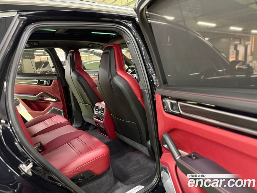 Porsche Cayenne 2022