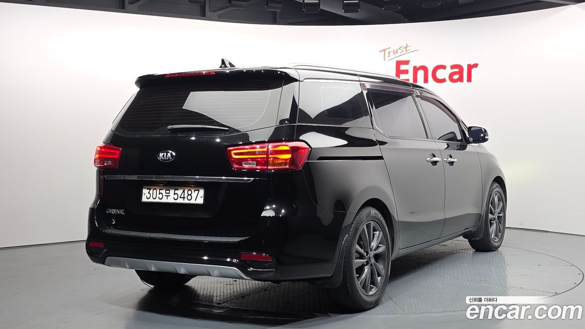 Kia Canival 2019