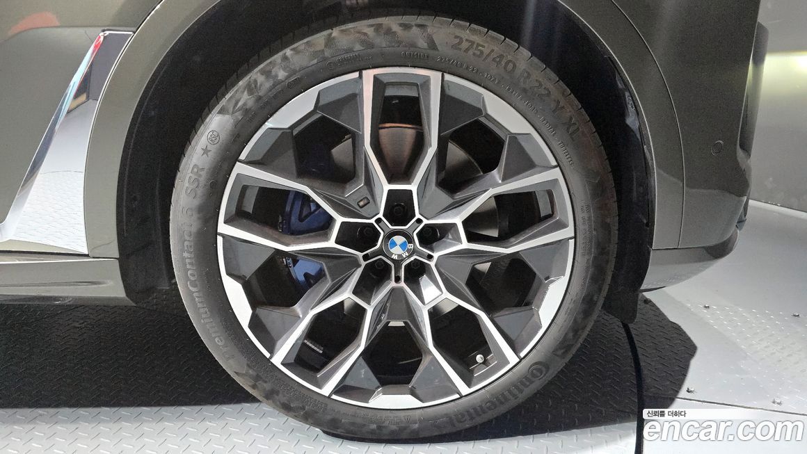 BMW X7 2025