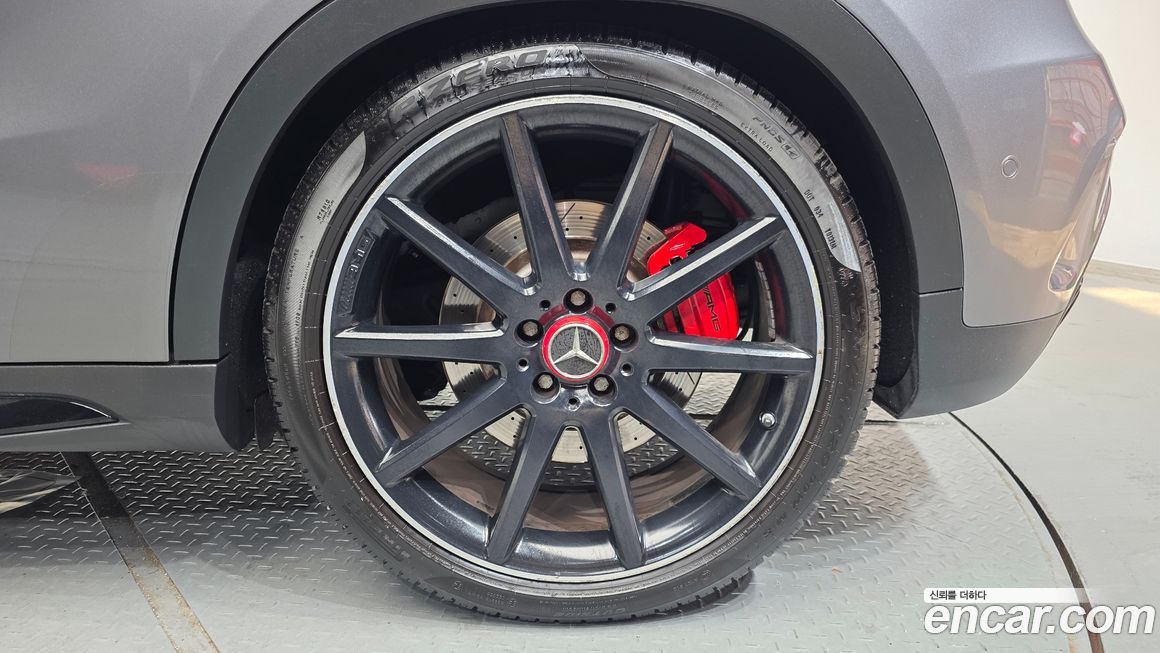 Mercedes-Benz GLA-Class 2015